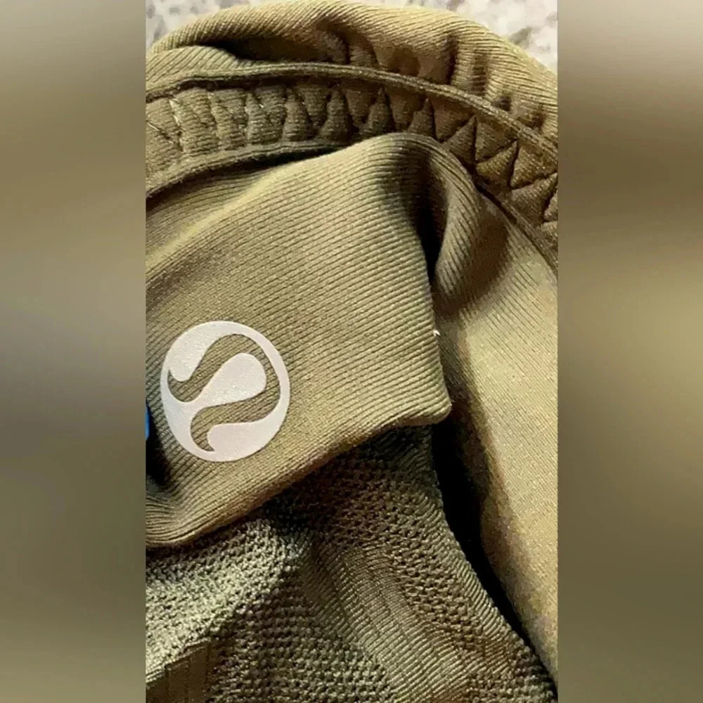 Lululemon Olive Green Cropped Leggings Ruched Detail Activewear Athleisure